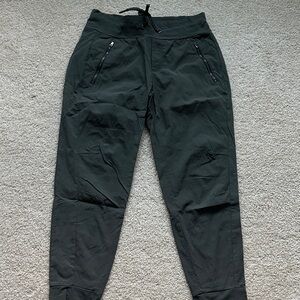 Athleta Green Jogger Sweatpants with Tapered Leg - like new size 4